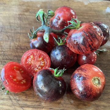 Black Strawberry tomato fruit - photo 1